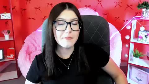 Snapshot of jennygibson chatting on 3, 6, 2026 JENNY online show from 3, 6, 2026
