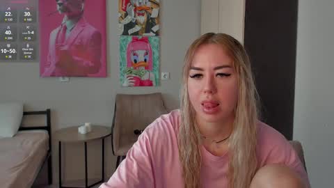 Hi hi We are Jessie and Betti online show from 20, 2, 2025