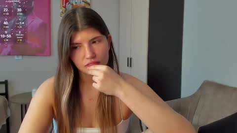 Hi hi We are Jessie and Betti online show from 9, 3, 2025