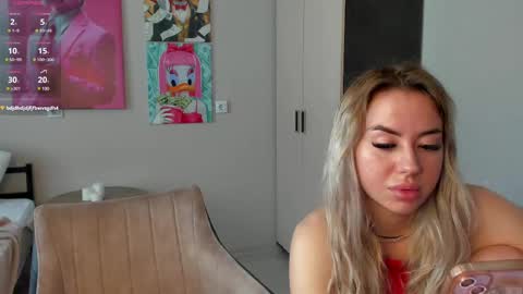 Hi hi We are Jessie and Betti online show from 12, 3, 2025