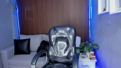  JEREMIAS  online show from 22, 4, 2026