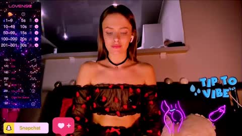 Snapshot of jess_kahawaty chatting on 5, 2, 2025 Jess online show from 5, 2, 2025