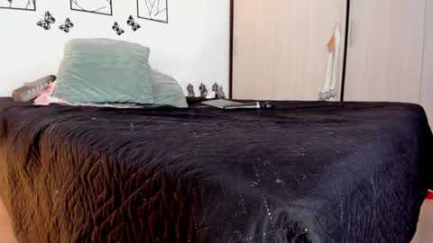 Jessica  online show from 19, 2, 2025