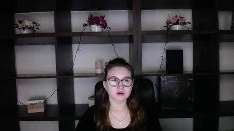 jessica_moul online show from 25, 1, 2025