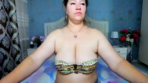 single mommy online show from 3, 6, 2026