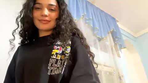 Elly online show from 8, 7, 2026