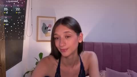 Snapshot of jessie__02 chatting on 17, 12, 2024 Jess online show from 17, 12, 2024