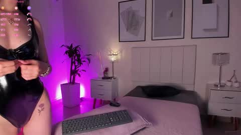 Snapshot of jessie_jarper chatting on 2, 10, 2025 jessie_jarper online show from 2, 10, 2025