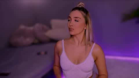 jessiellle online show from 19, 10, 2025