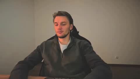 Snapshot of jessierise chatting on 9, 10, 2025 JessieRise online show from 9, 10, 2025