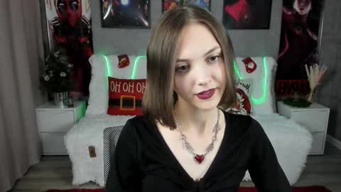 Snapshot of jessswalker chatting on 13, 1, 2025 JesssWalker online show from 13, 1, 2025