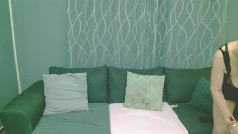 Snapshot of jessy_curt chatting on 23, 6, 2026 jessy curt online show from 23, 6, 2026
