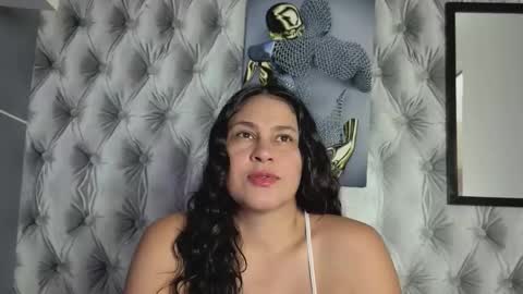 Jessy Browwn online show from 7, 10, 2025