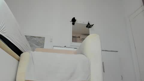 jesy online show from 23, 4, 2026