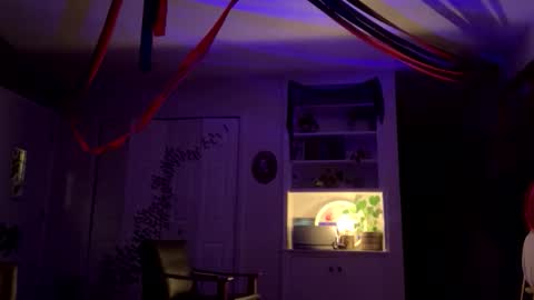 Snapshot of jettandmaia chatting on 28, 10, 2025 jettandmaia online show from 28, 10, 2025