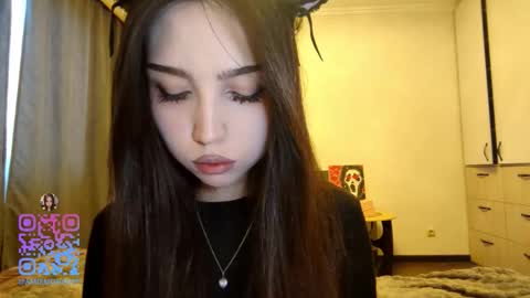 I am Gina ntmu Lets hit 10 Thumbs Up together online show from 10, 2, 2026