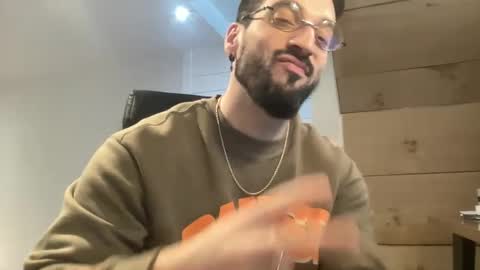 Snapshot of jeunemek00779042 chatting on 18, 2, 2025 JEUNEMEK007 online show from 18, 2, 2025