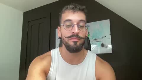 Snapshot of jeunemek00779042 chatting on 13, 9, 2025 JEUNEMEK007 online show from 13, 9, 2025