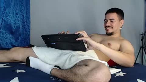 Snapshot of jeycob_happy97 chatting on 29, 6, 2026 Juan David online show from 29, 6, 2026