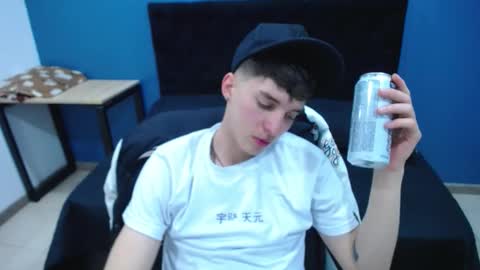 Snapshot of jheampiero chatting on 8, 11, 2025 Jheampiero online show from 8, 11, 2025