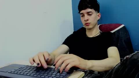 Snapshot of jheampiero chatting on 16, 12, 2025 Jheampiero online show from 16, 12, 2025