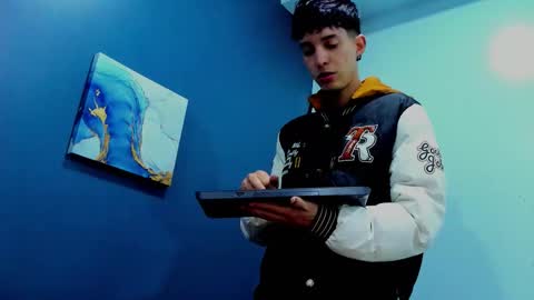 Snapshot of jheampiero chatting on 18, 12, 2025 Jheampiero online show from 18, 12, 2025