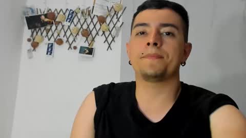 Snapshot of jhoan_saenz chatting on 27, 2, 2025 Jhoan Saenz online show from 27, 2, 2025