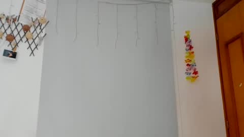 Snapshot of jhoan_saenz chatting on 5, 3, 2025 Jhoan Saenz online show from 5, 3, 2025