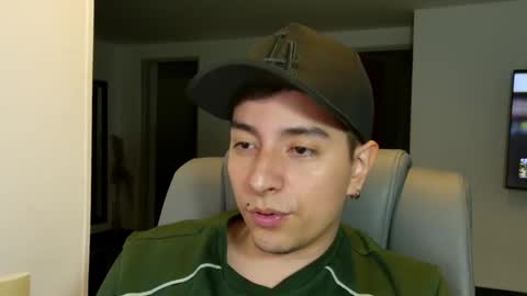 Snapshot of jhoan_saenz chatting on 13, 9, 2025 Jhoan Saenz online show from 13, 9, 2025