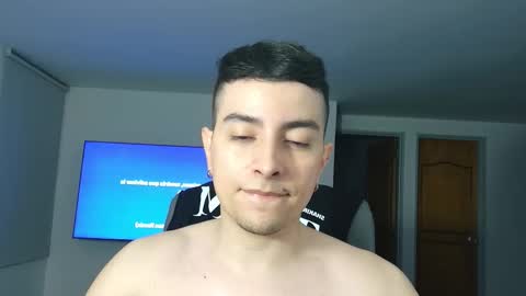 Snapshot of jhoan_saenz chatting on 21, 10, 2025 Jhoan Saenz online show from 21, 10, 2025