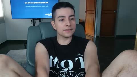 Snapshot of jhoan_saenz chatting on 12, 11, 2025 Jhoan Saenz online show from 12, 11, 2025