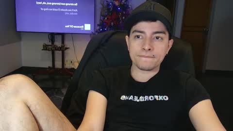 Snapshot of jhoan_saenz chatting on 18, 11, 2025 Jhoan Saenz online show from 18, 11, 2025