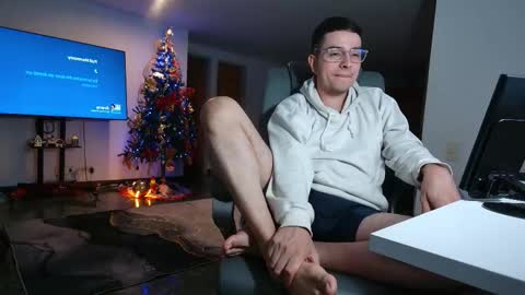 Snapshot of jhoan_saenz chatting on 28, 11, 2025 Jhoan Saenz online show from 28, 11, 2025