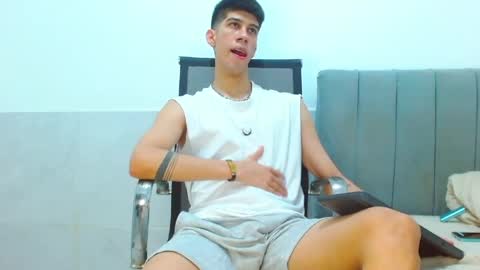 jhony_sex3 online show from 14, 4, 2026