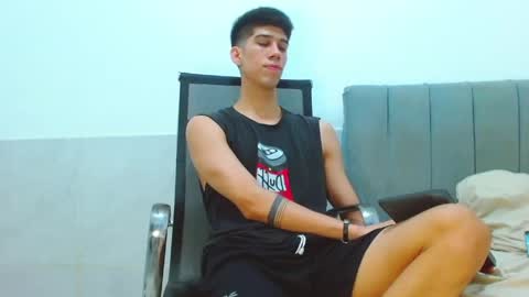 Snapshot of jhony_sex3 chatting on 7, 5, 2026 jhony_sex3 online show from 7, 5, 2026