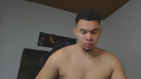 Jhonatan80  online show from 25, 9, 2025