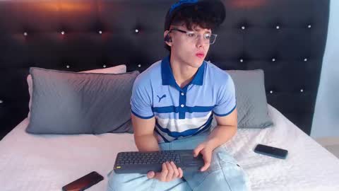 Snapshot of jhoumod_21 chatting on 4, 10, 2025 jhoumod_21 online show from 4, 10, 2025