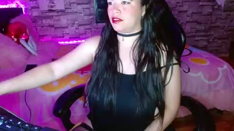 Jhulia online show from 7, 8, 2026