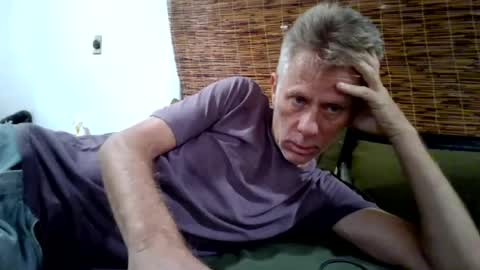 jizzmitten5 online show from 3, 8, 2026