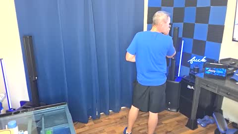 Snapshot of jizzyblue chatting on 12, 10, 2025 Jizzy Blue online show from 12, 10, 2025