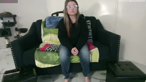 Nicole  Allen online show from 12, 12, 2024