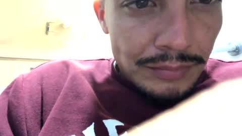 jmartel92 online show from 15, 2, 2025