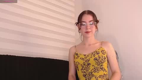 Snapshot of joan_didion chatting on 5, 2, 2025 Joan Didion online show from 5, 2, 2025