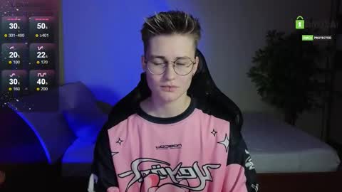 Snapshot of joan_night chatting on 12, 10, 2025 J online show from 12, 10, 2025