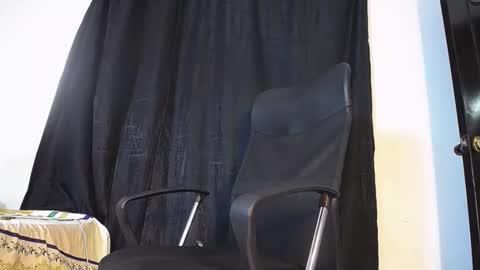 joan_silva online show from 27, 11, 2025