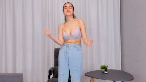 Mia online show from 15, 12, 2024