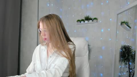 joann_shermann online show from 26, 10, 2025