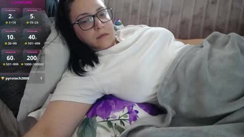Snapshot of joanna_cw chatting on 27, 5, 2026 Jo online show from 27, 5, 2026