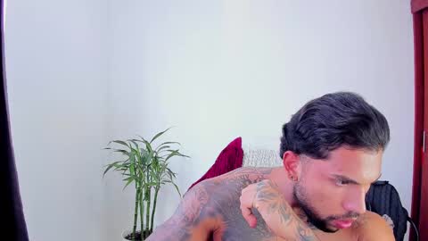 joe_esthetic online show from 7, 11, 2025