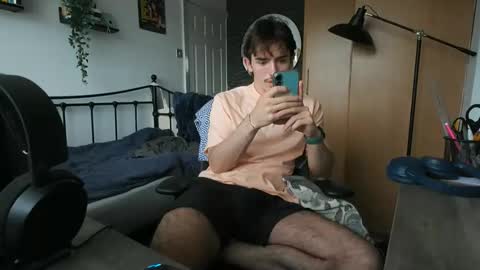 Snapshot of joeosulli2024 chatting on 7, 6, 2026 JoeOsulli online show from 7, 6, 2026